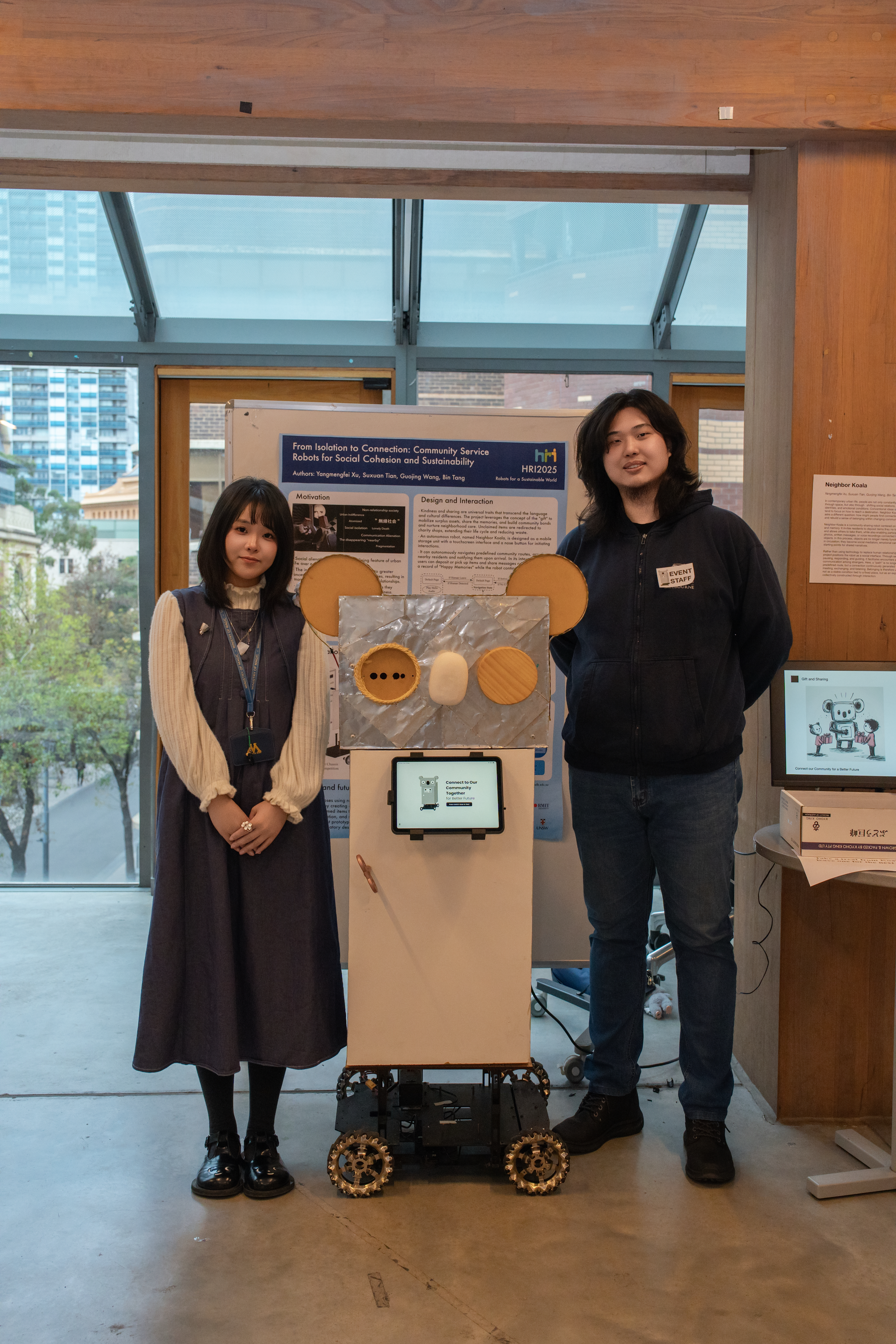 Yangmengfei Xu with curator and collaborator Luna Tian at Wayzfinding